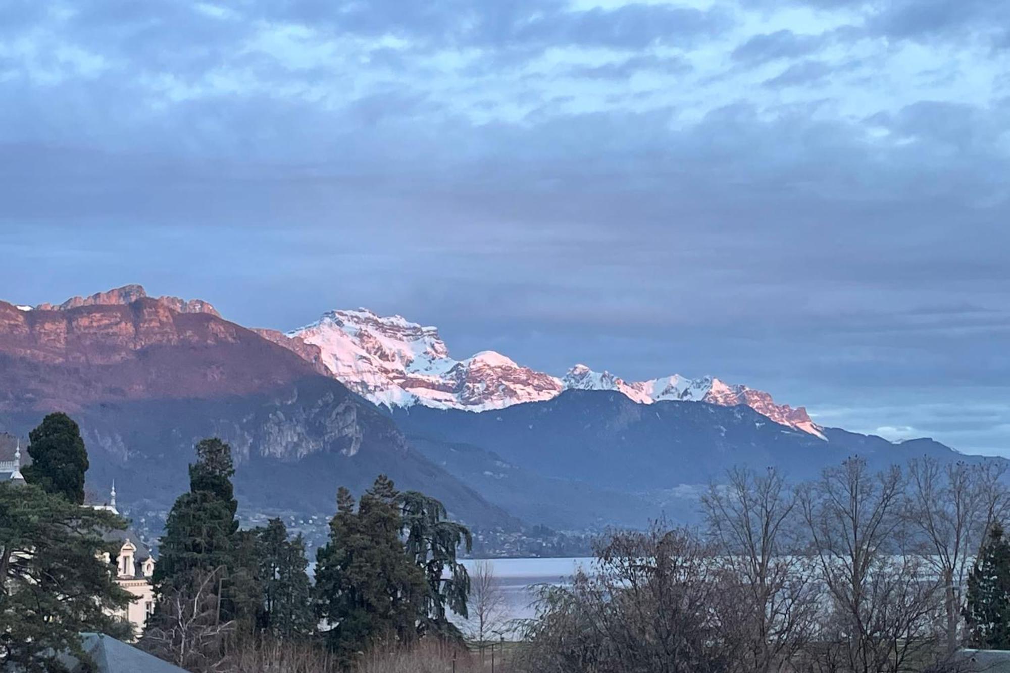 Tournette-Comfortable And Quiet Luxury Apartment Annecy Esterno foto